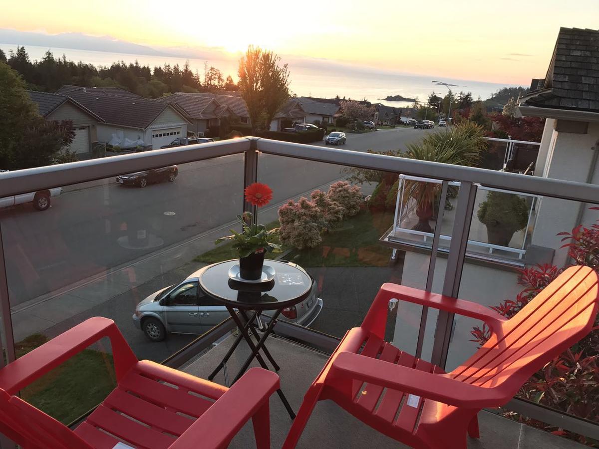 Gulfview Drive Ocean View B&B Нанаймо Экстерьер фото